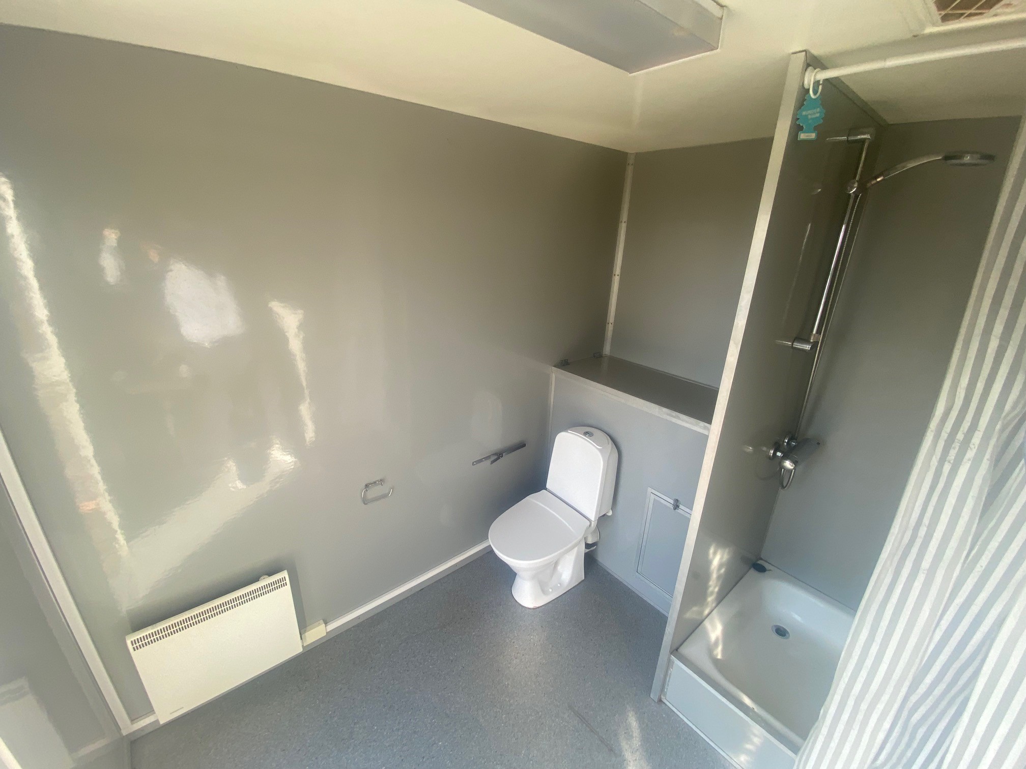 Toiletvogn – Toilet med Bad thumbnail 3